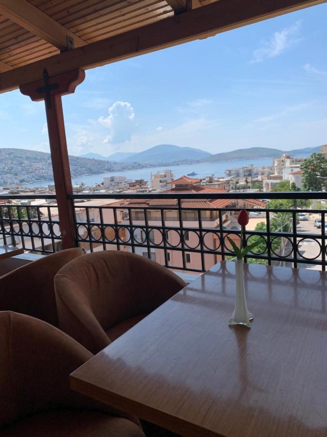 Kanina Hotel&Hostel Sarandë Esterno foto